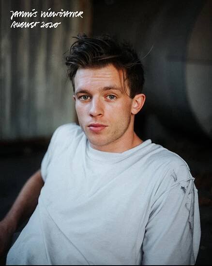 Jannis Niewöhner for CHOICES | Danny Jungslund