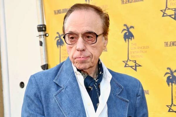 Peter Bogdanovich, Oscar-Nominated Director of 'The' 'Last Picture Show', Dead at 82