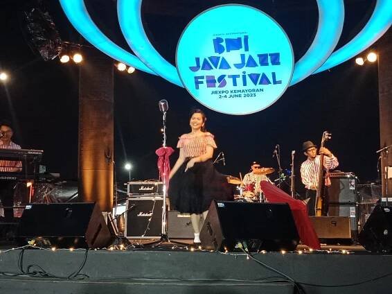 Patti Austin dan Deredia Mengajak Nostalgia di Hari Kedua BNI Java Jazz Festival | Female Digest