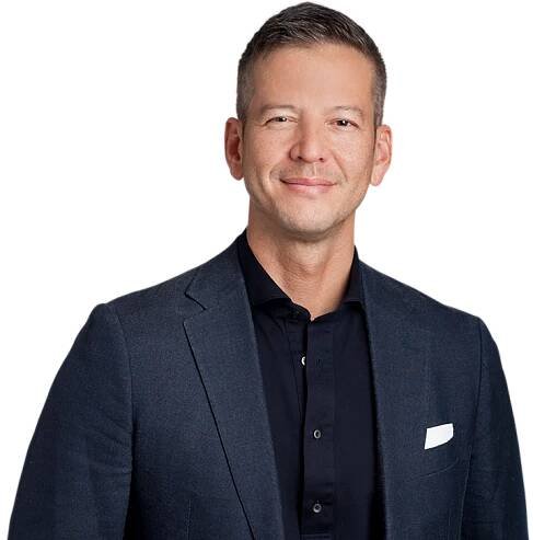 This is a profile image of Andrew Roth