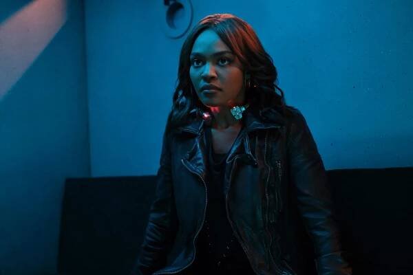 Black Lightning - Kniha Markovie: 1. kapitola: Staronová prokletí a požehnání - Z filmu - China Anne McClain