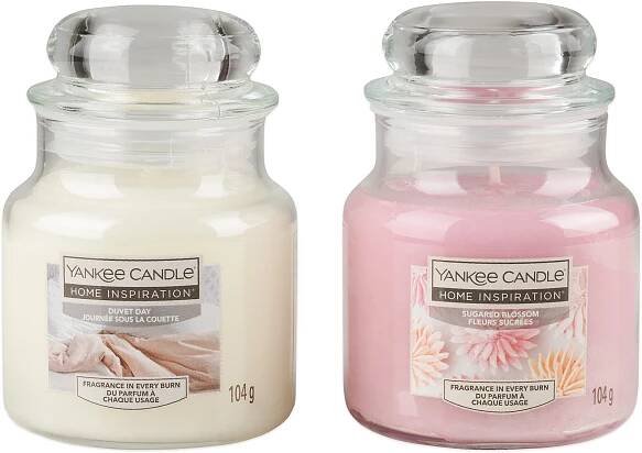 Dárková sada YANKEE CANDLE Sugared Blossom 104 g + Duvet Day 104 g 219 Kč