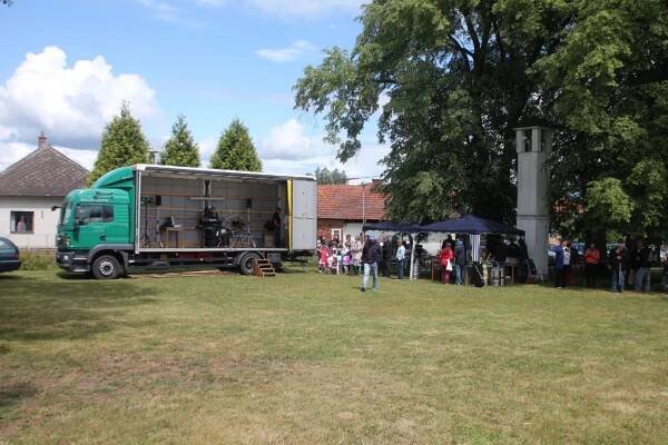 Sraz rodáků a přátel Lukové - Oficiální stránka obce Nepolisy