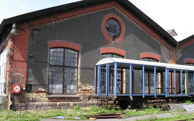 Galerie: Bagry u industriální památky. Začíná demolice nádraží Bubny - Fotka 4 - Echo24.cz