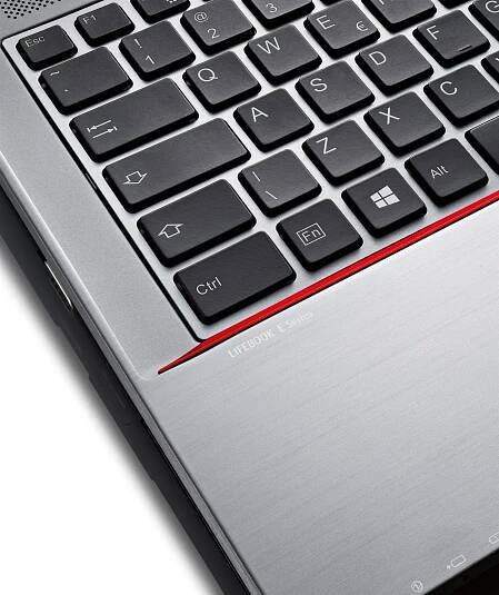 Fujitsu Lifebook E734 kovový