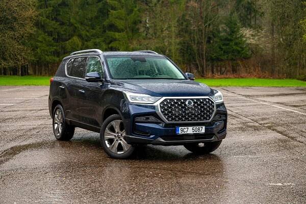 Testujeme SsangYong Rexton: Odveze rodinu, odtáhne náklad a zastoupí off-road, bezchybný ale není