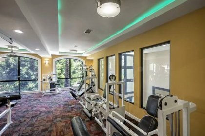 Apartments in Hollywood, CA - Fitness Center with Equipment