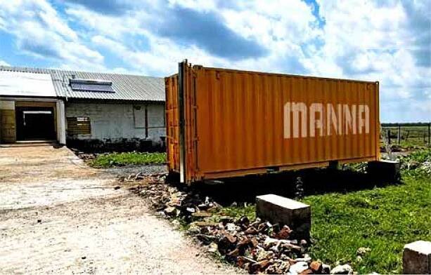 Manna Insect container