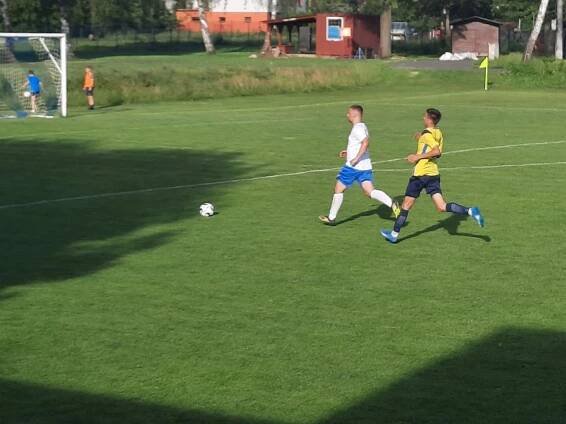 OBRAZEM: Patnáct let v dresu Libhoště. Dojatý „Eki“ po derby ukončil kariéru