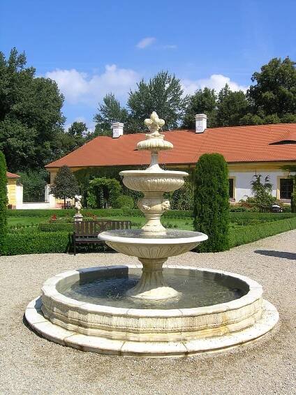 Jemniště (nový zámek) – Wikipedie
