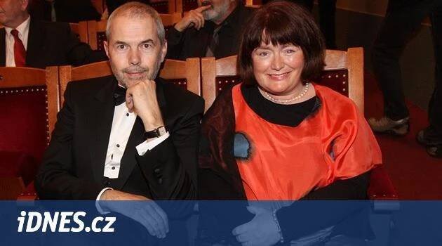Každý máme v životě nějaký kříž, ví dobře Marek Eben a Markéta Fišerová - iDNES.cz