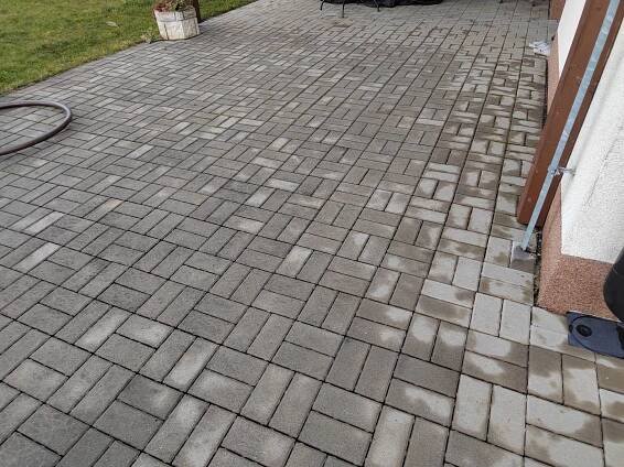 Poptávám: položení zámkové dlažby, cca 50 m2 | ePoptávka.cz