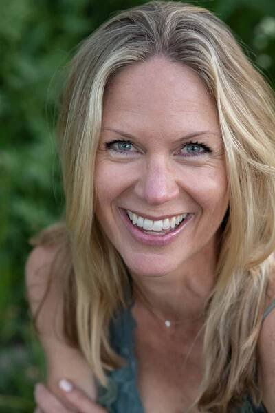 Business/Lifestyle Headshot Session