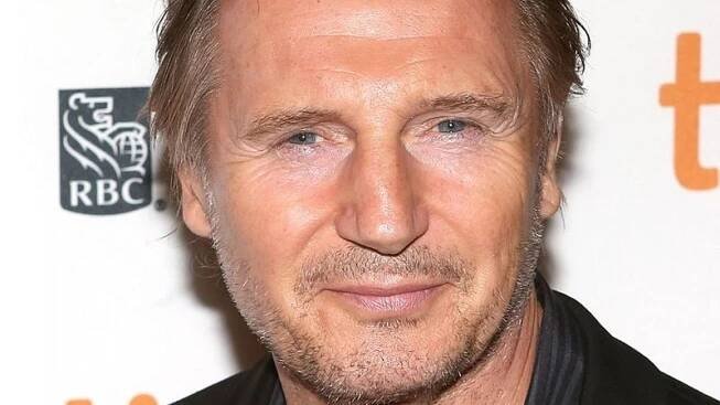 Liam Neeson: Natasha mi zatrhla hrát Bonda, hrozila zrušením svatby