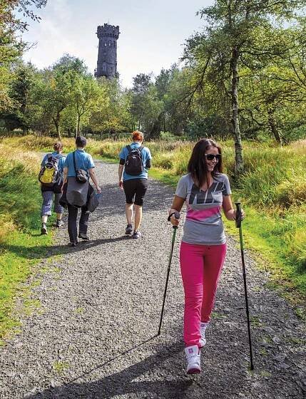  Ústecko je krajem pěší turistiky. Na snímku turisté na Sněžníku u Děčína 