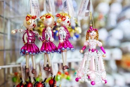 Asijský plast české vánoční ozdoby nepřeválcoval. Jsou krásné a nápadité