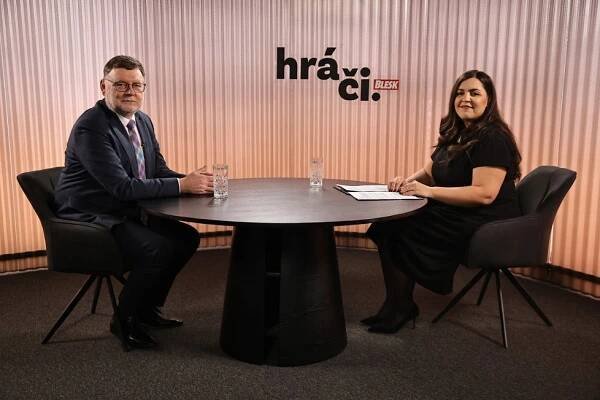 Šéf státní kasy Stanjura v Hráčích: Daně? Nevylučuji úpravy!...a jedna podmínka pro euro