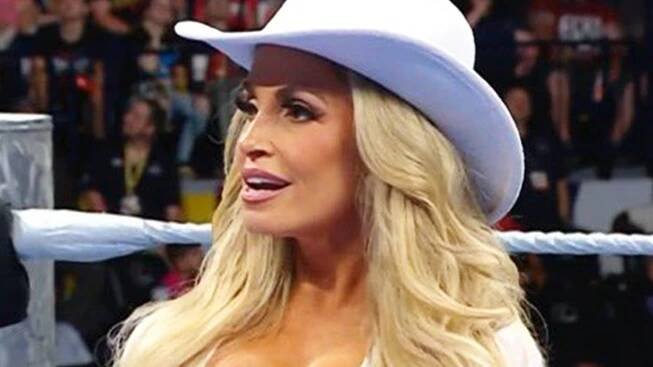 WWE fans go wild for Trish Stratus after her very revealing outfit on SmackDown return aged 49 – ‘holy smo...