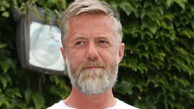 Jiří Langmajer si nechal odoperovat povislá oční víčka, která ho dělala starší.