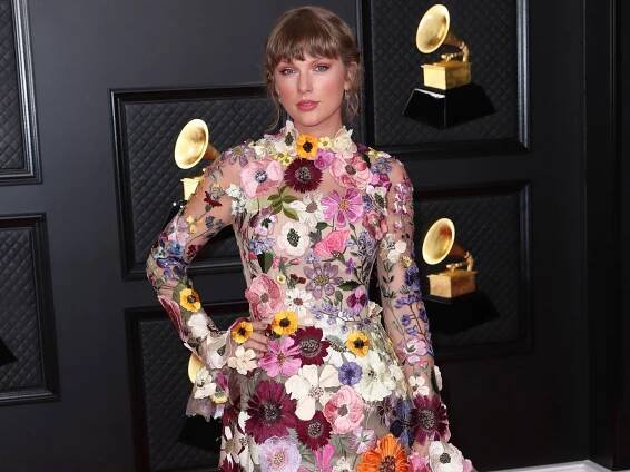 Taylor Swift’s Floral Dress From the Grammy Awards Is Available for Purchase Online