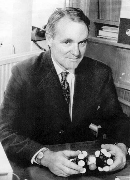 John Cornforth dies at 96; Nobel Prize-winning chemist - Los Angeles Times