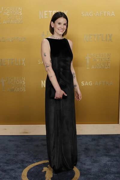 Sosie Bacon attends the 31st Annual Screen Actors Guild Awards at Shrine Auditorium and Expo Hall