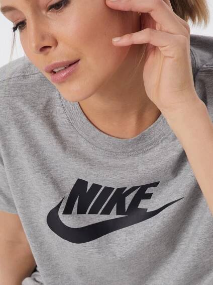 Nike Sportswear Tričko