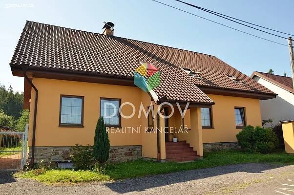 Pronájem  rodinného domu 200 m², pozemek 802 m², Podluhy, okres Beroun