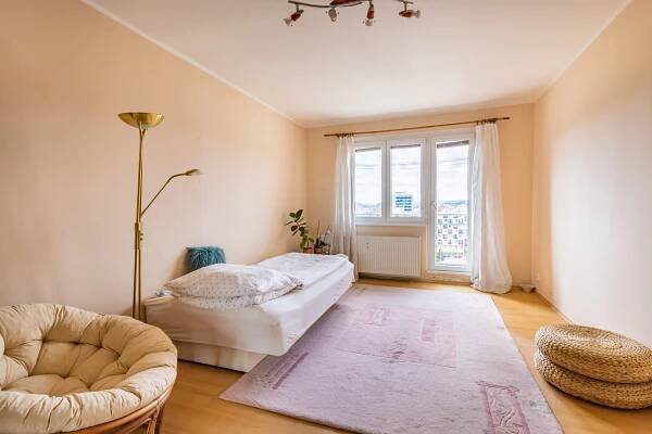 Prodej pěkného, slunného bytu 2+kk s lodžií (47 m2) a krásným výhledem, Švermova - Beroun | Ing. David Krátký