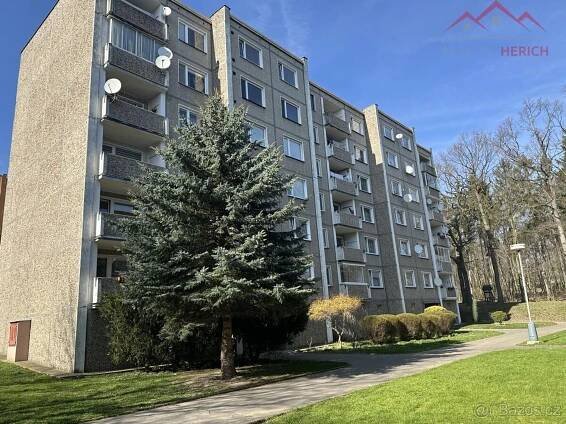 Prodej bytu 3+1/L (78 m2) Hutnická, Chomutov