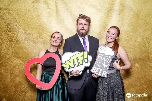 Fotokoutek Fotopixla na maturitní ples. Slaný Fotokoutek Fotopixla