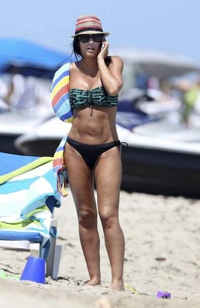 gaby-espino-playa01 - Telenovely.net ... vše o telenovelách na jednom místě