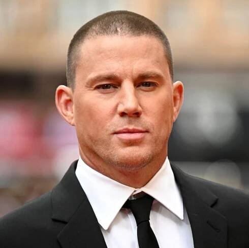 Channing Tatum Shares Selfies of His Dramatic 60-Pound Weight Swings for Recent Roles