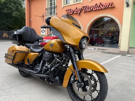 Street Glide™ Special / 2023 — Harley-Davidson® Bratislava