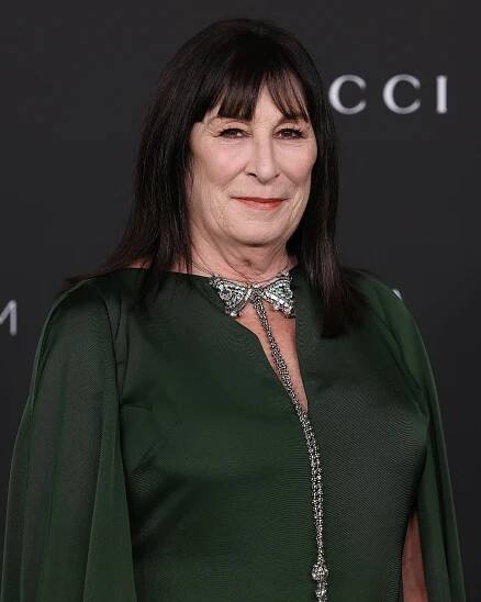 Anjelica Huston attends the 2021 LACMA Art + Film Gala on November 6, 2021, in Los Angeles, California. | Source: Getty Images