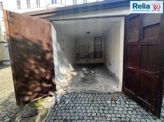Pronájem garáže, 21m2 - Liberec -Staré Město, ul. Husova