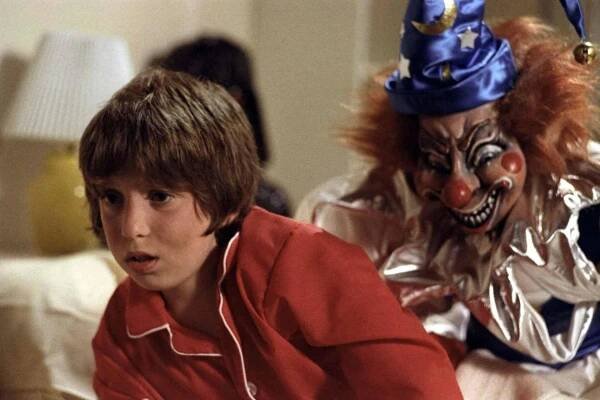 Poltergeist se řadí mezi kultovní klasiky.