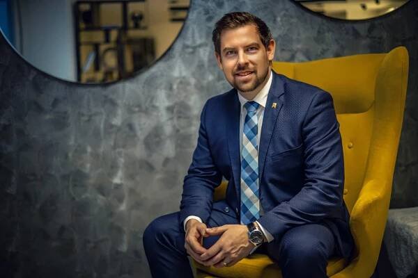 Umělá inteligence mění finanční svět: Budoucnost správy financí v éře AI - ZFP Boskovice