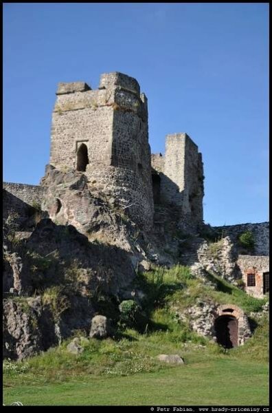 Hrad Levice – Levický hrad / hrady-zriceniny.cz