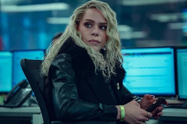 Billie Piper Talks Starring in Netflix's Scoop, Sisterhood And Combatting Imposter Syndrome