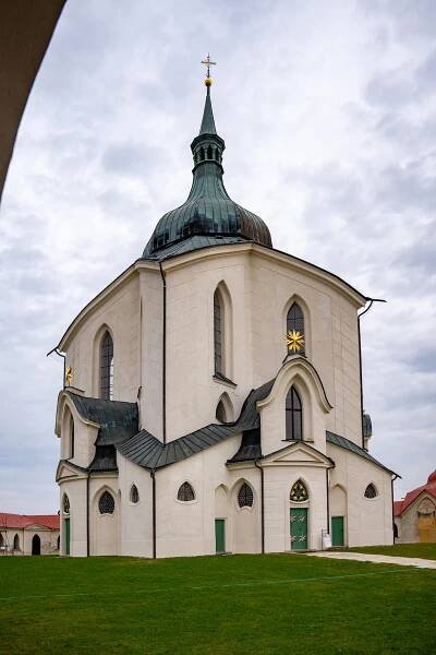 Poutní kostel sv. Jana Nepomuckého na Zelené hoře | Krauzovi na cestách