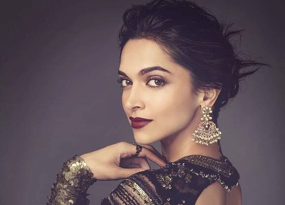 This b-town celeb deleted all her posts!