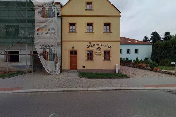 Kavárna a vinotéka Mnich foto 3