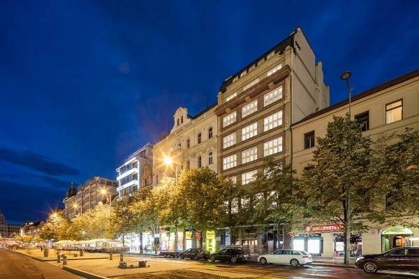 Budova, kde se hotel nachází