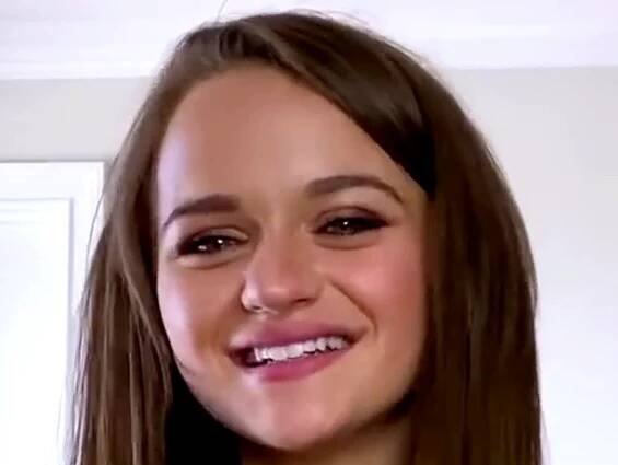 Herečka Joey King (22) ukázala na videu, jak cvičí a zvedá 60kilovou činku - ČasProŽeny.cz