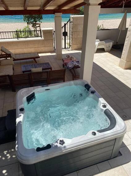 Jacuzzi i Swim Spa Jakuzi | Gradnja Bazena