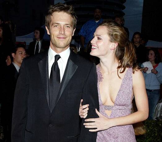 Jennifer Garner's Dating History: Ben Affleck, Scott Foley, More
