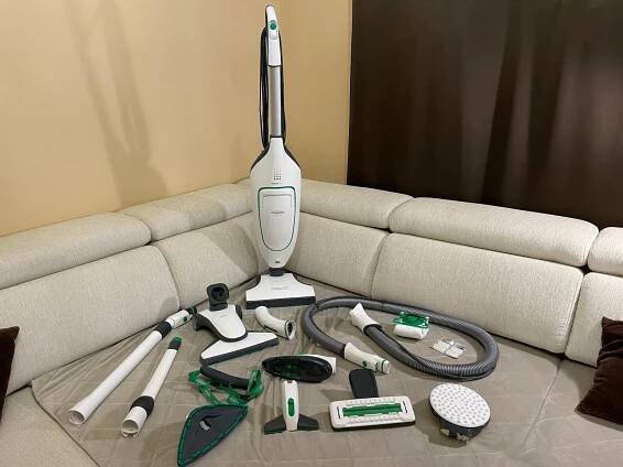Vorwerk Kobold VK200 kompletní set (výborný stav)