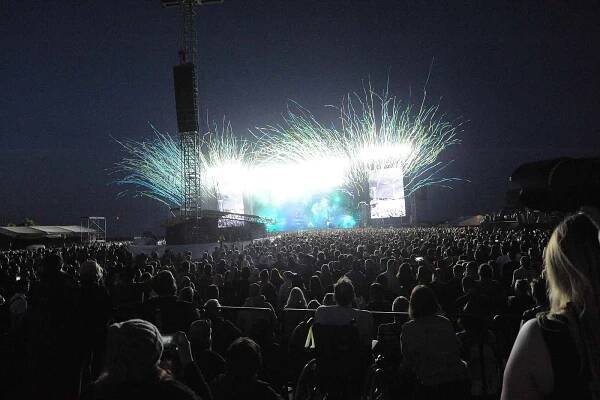 Z 27. ročníku multižánrového hudebního festivalu Rock for People na bývalém letišti u Hradce Králové.