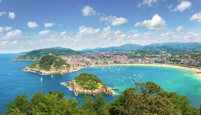 Spanien Urlaub buchen: Siesta und Fiesta